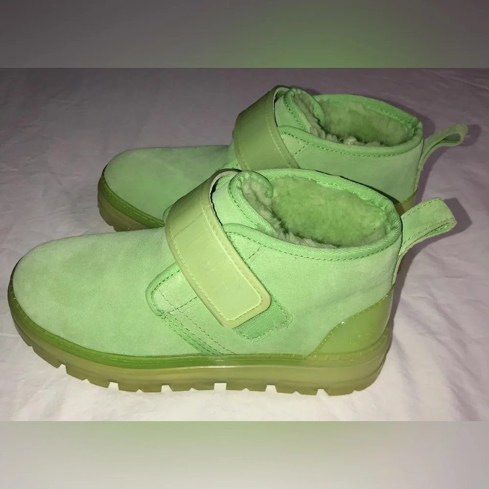 Ugg Womens Neumel Clear Chukka Boot - Picture 9 of 12
